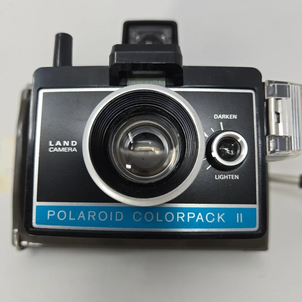 Polaroid Colorpack II Land Camera Instant Film with Flash Bulbs Manual Hard Case